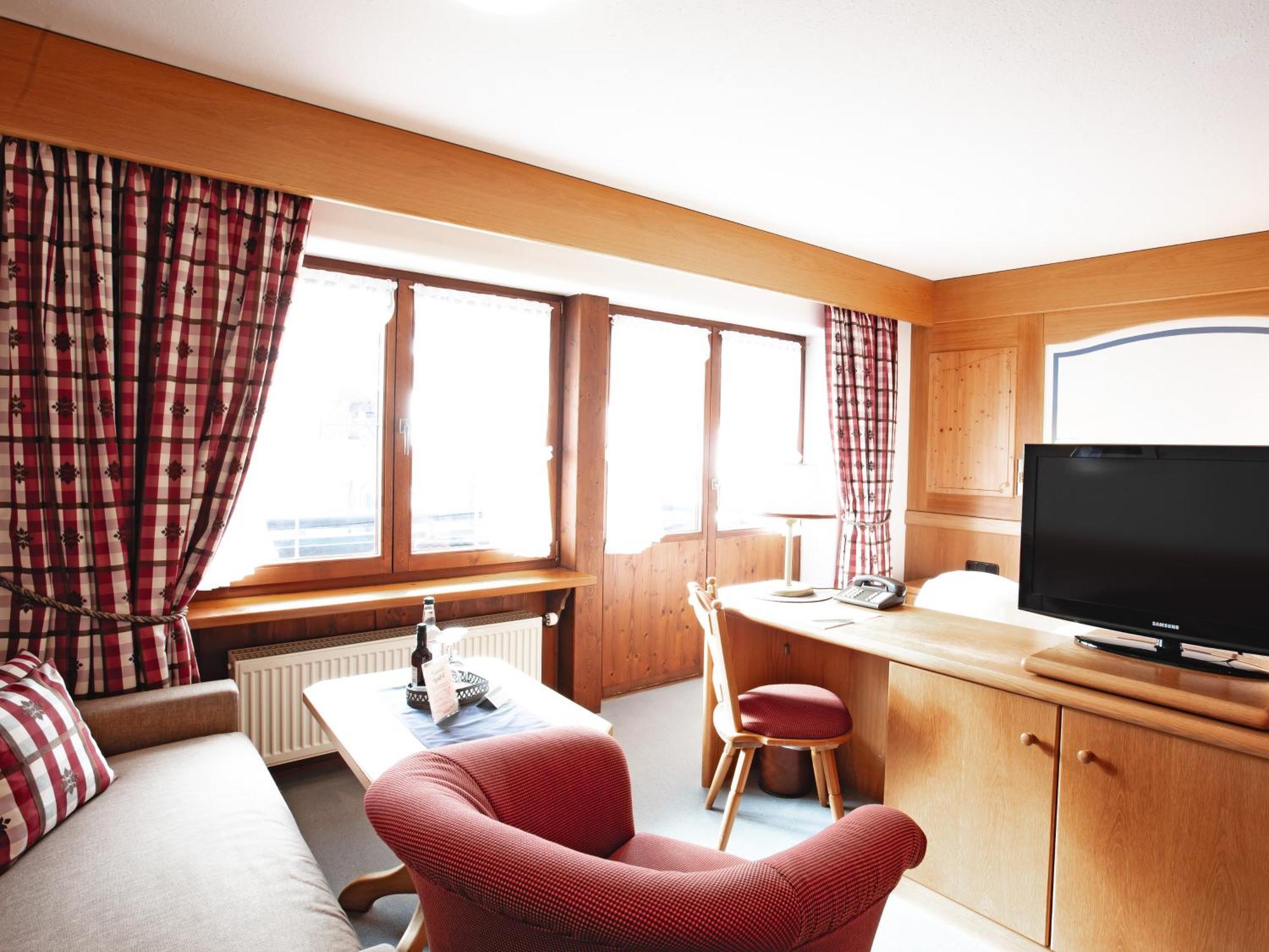 Hotel Bergruh โอเบอร์สทดอร์ฟ ภายนอก รูปภาพ