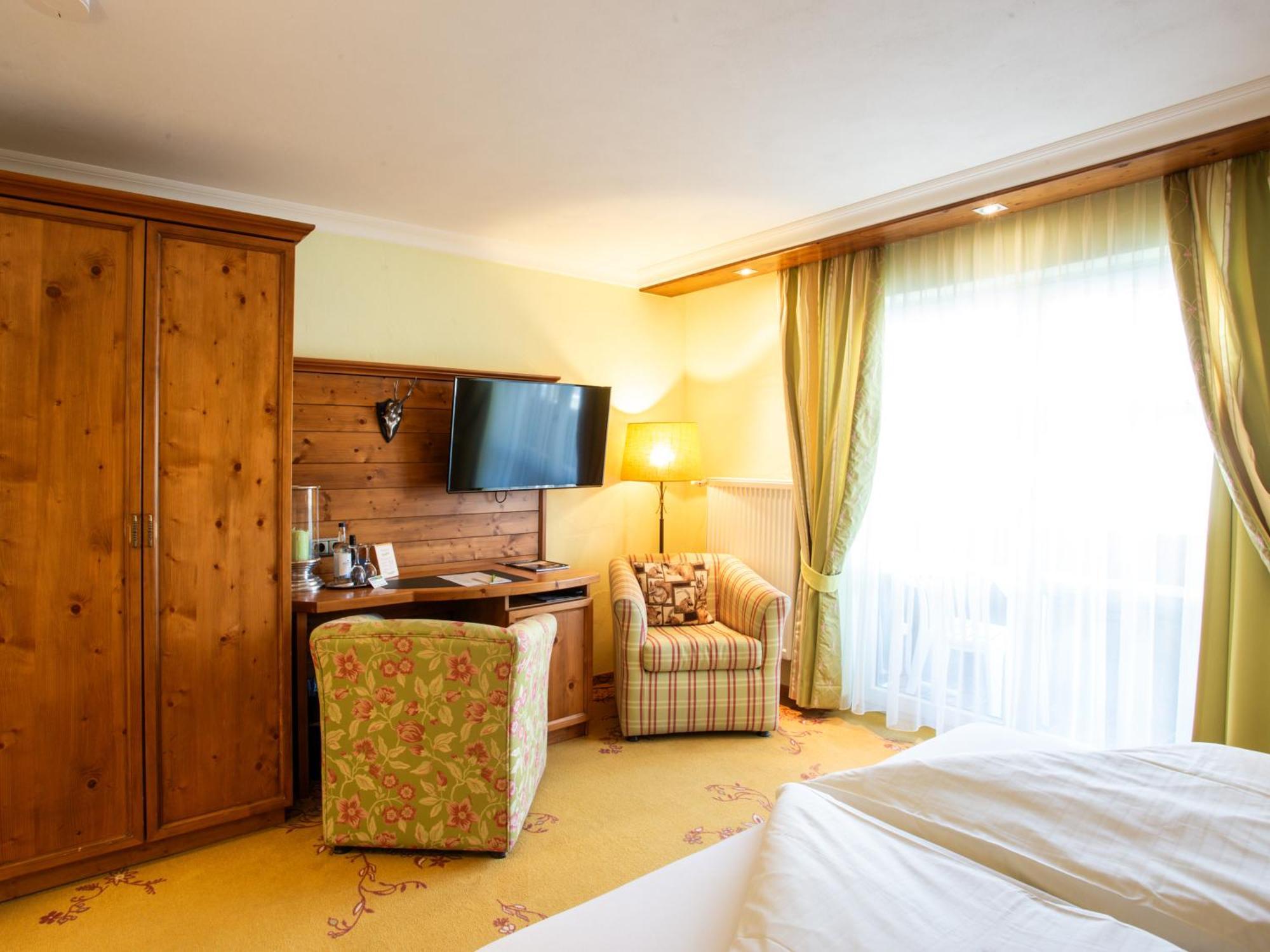 Hotel Bergruh โอเบอร์สทดอร์ฟ ภายนอก รูปภาพ